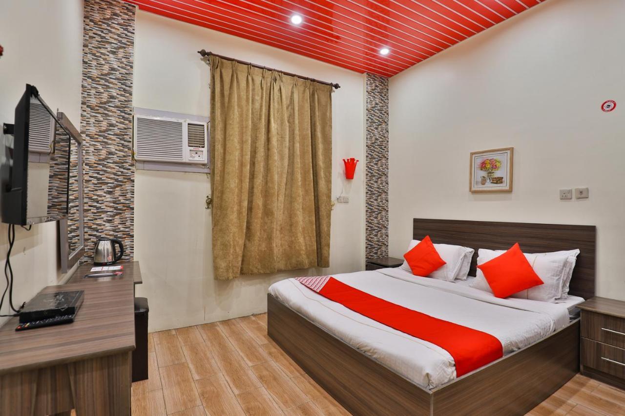 Oyo 301 Asfrine Hotel Apartment Tabuk Luaran gambar