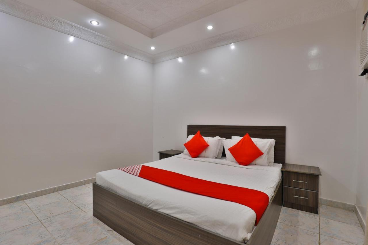 Oyo 301 Asfrine Hotel Apartment Tabuk Luaran gambar