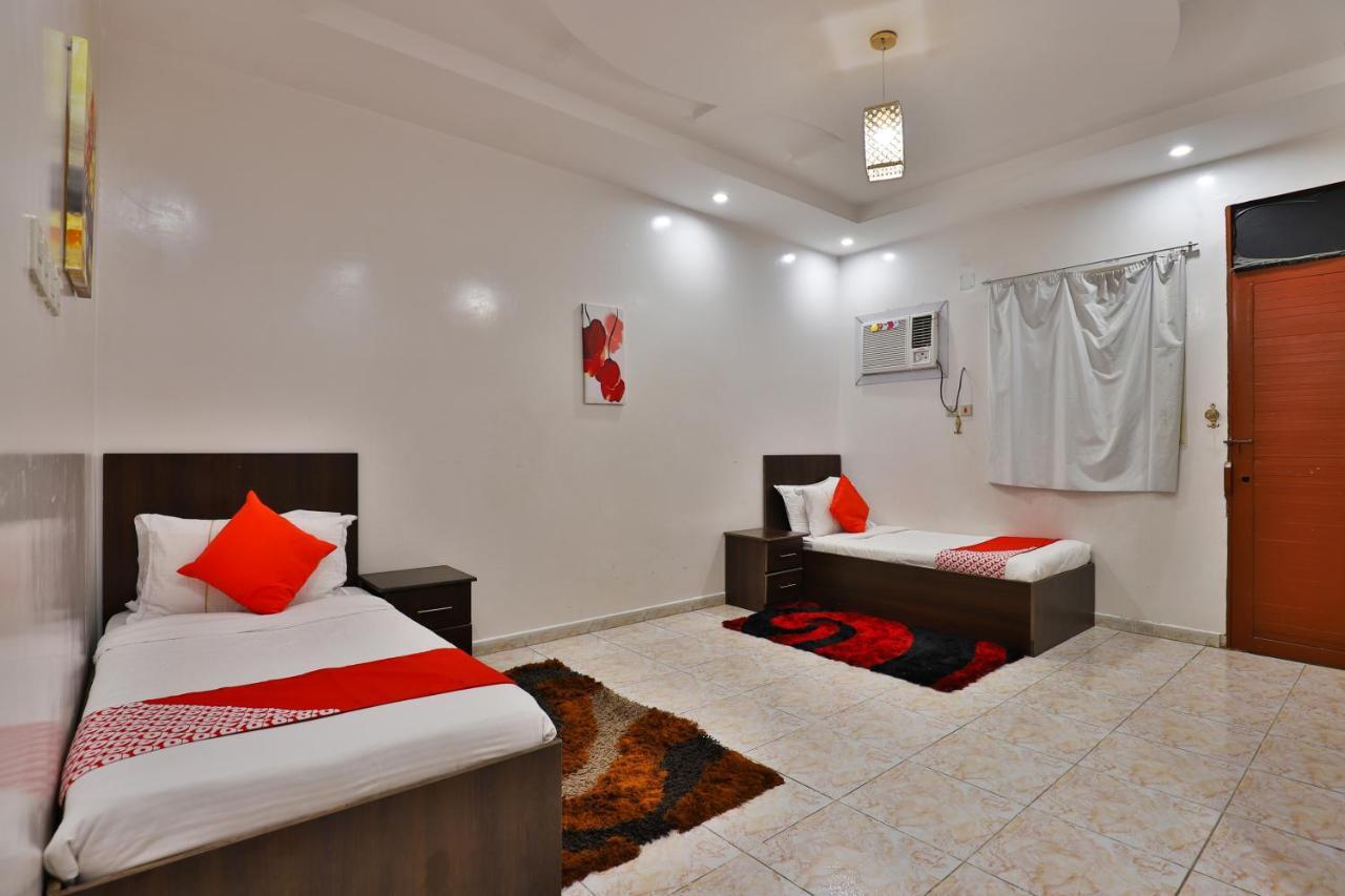 Oyo 301 Asfrine Hotel Apartment Tabuk Luaran gambar