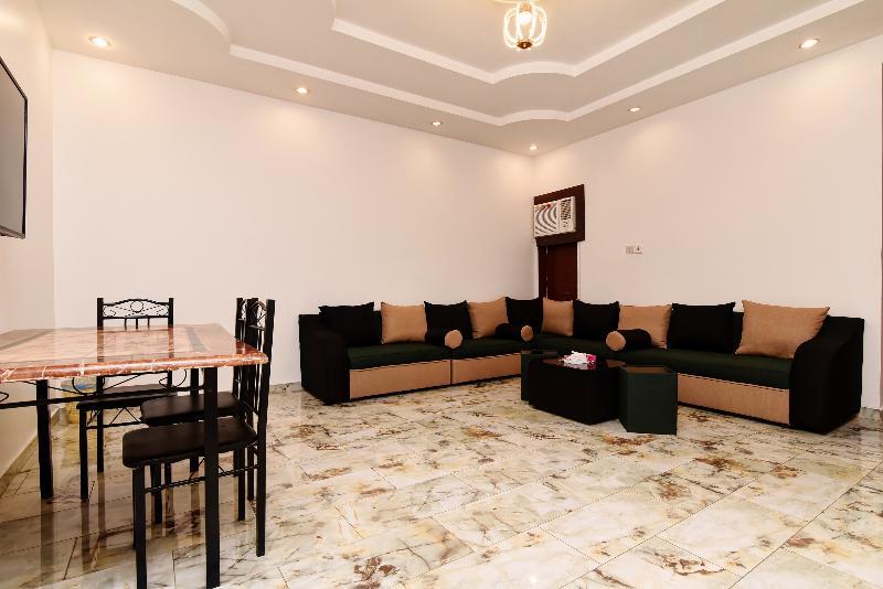 Oyo 301 Asfrine Hotel Apartment Tabuk Luaran gambar